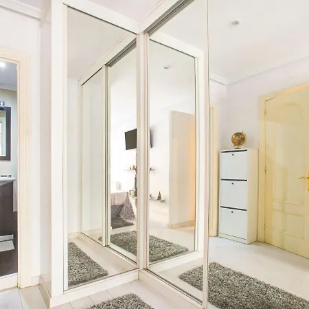 Apartment Belvilla By Oyo Apartamento En Cimadevilla Gijon