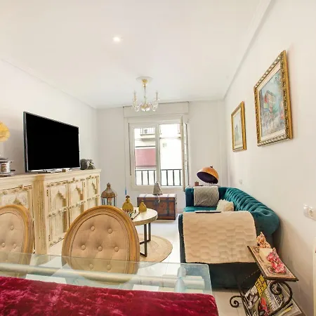 Belvilla By Oyo Apartamento En Cimadevilla Apartman Gijón