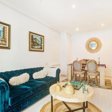 Belvilla By Oyo Apartamento En Cimadevilla
